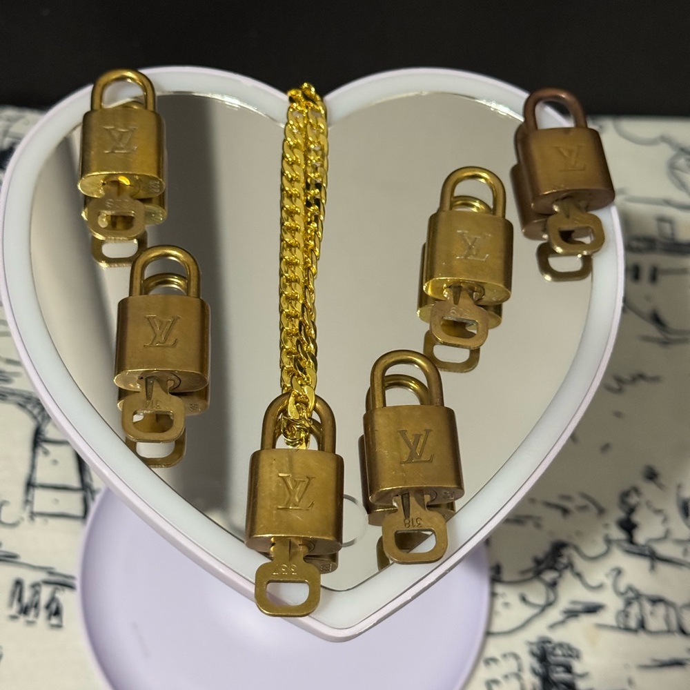 Lv lock and key…. 309, 311, 314, 318, 328  winners choice